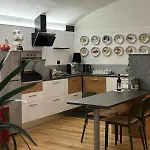 Demantoide Apartment *